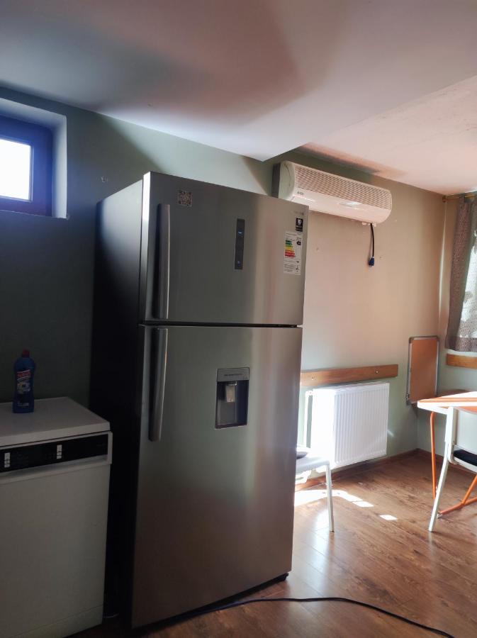 Shared Flat In An Artists District Pikris Gora Apartamento Tbilisi Exterior foto